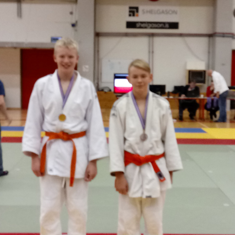 Verðlaunahafar í U15 -73kg. Viktor Darri Magnússon til hægri. Mynd: Einar Örn Hreinsson.