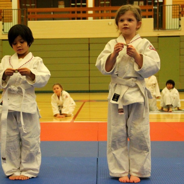 266146973_319018810095179_655525729627130639_n