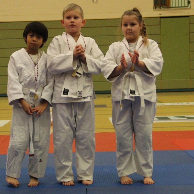 269639281_1353748255044854_9055604813201158582_n