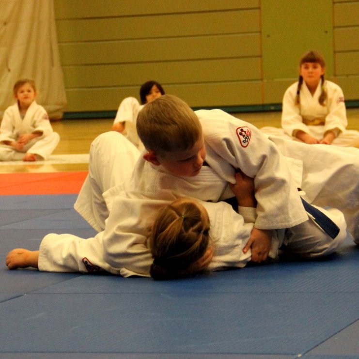 270080741_449947503331468_404455402200357335_n