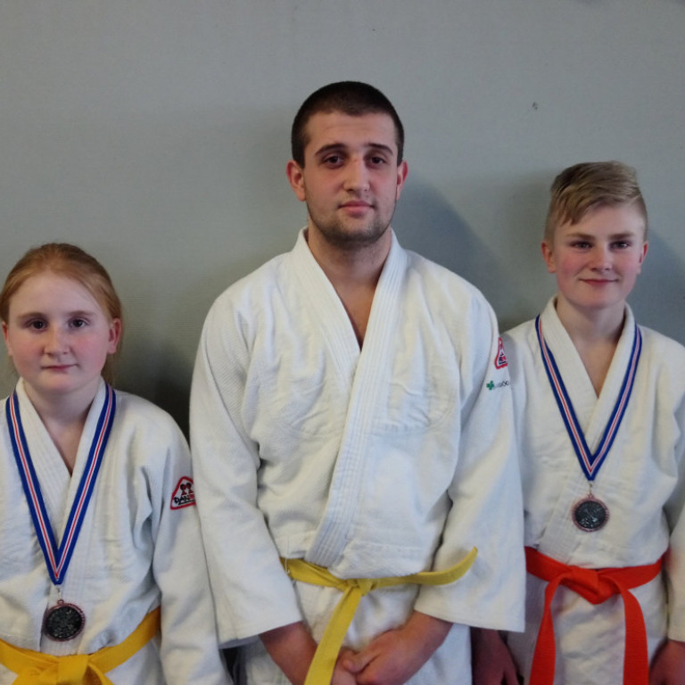 Frá vinstri: Þóranna Ásdís Fjólmundsdóttir, Tsvetan Tsvetanov Michevski, Arnór Freyr Fjólmundsson. Mynd: Einar Örn Hreinsson.