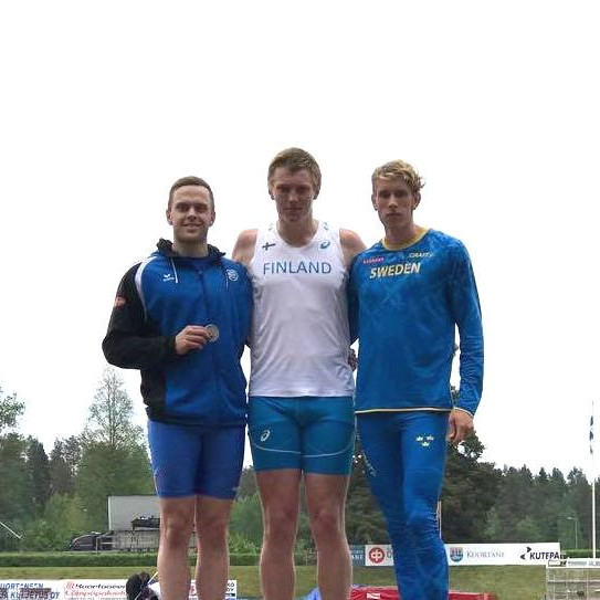 Ísak Óli, Tuomas og Nicklas á palli.   (Mynd FRÍ).