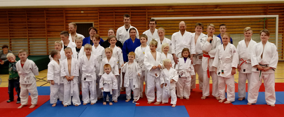 Frá foreldraæfingu. Mynd: Einar Örn Hreinsson.