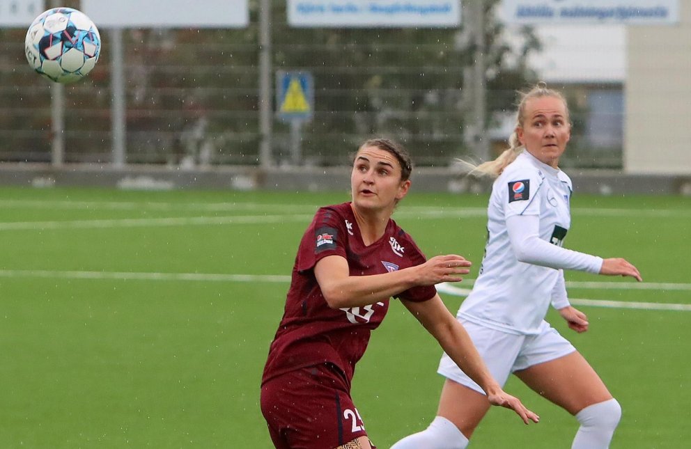 Það tók Murielle 5. mínútur að finna markið þetta árið. Hún er að hefja sitt fimmta tímabil með Tind…