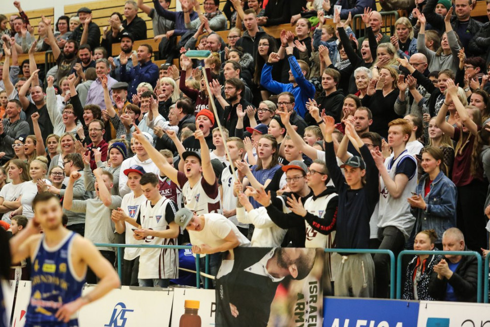 Allir í Síkið á föstudagskvöldið. Áfram Tindastóll! MYND: HJALTI ÁRNA