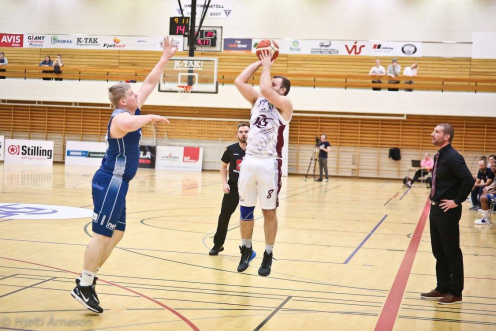 Helgi Freyr setur vonandi nokkra þrista í kvöld. Mynd: Hjalti Árna.