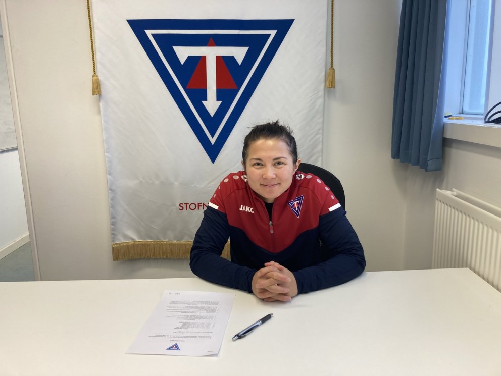 Johanna Henriksson skrifar undir.