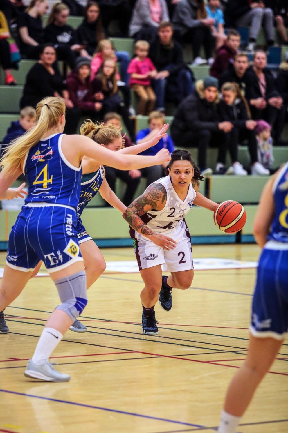 Tess Williams á fullri ferð í leiknum í dag. Fleiri myndir má sjá á síðu Körfuknattleiksdeildar Tind…