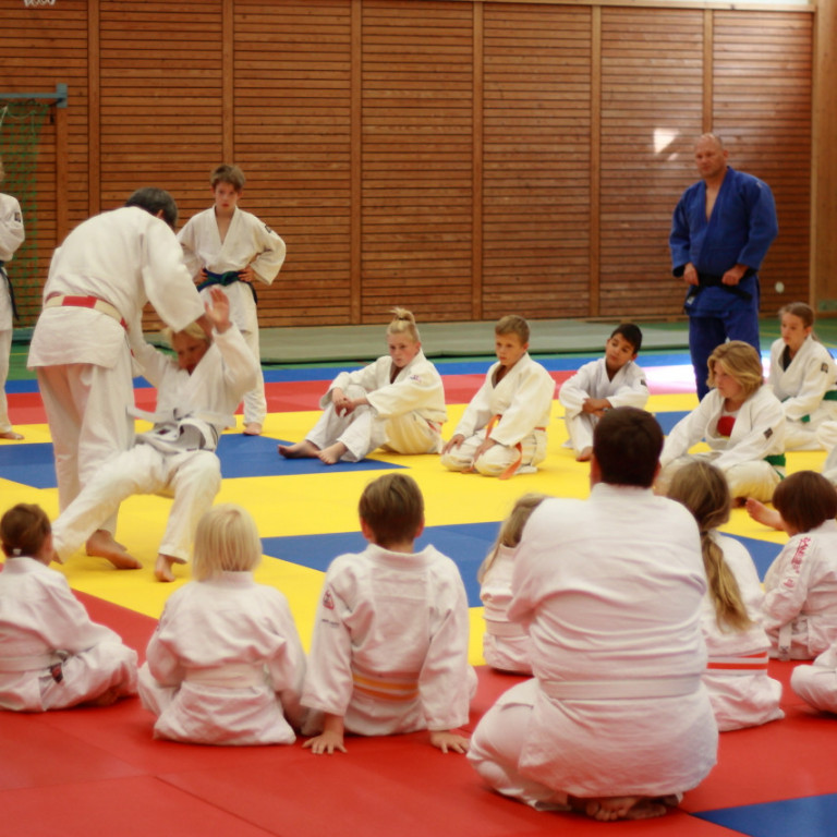 Frá yngri æfingu á sunnudag. Mynd Fredrik Wibäck.