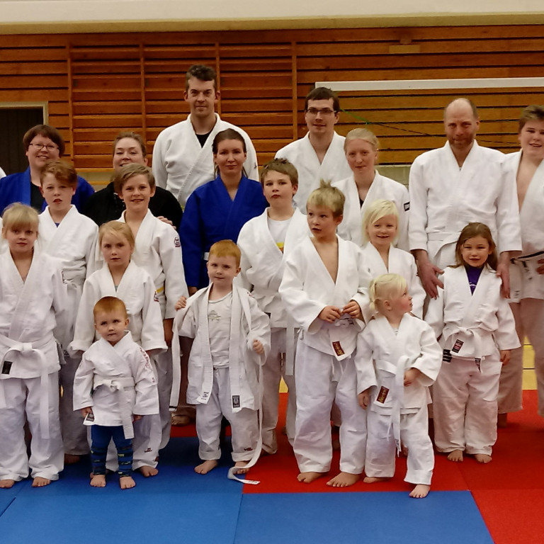 Frá foreldraæfingu. Mynd: Einar Örn Hreinsson.