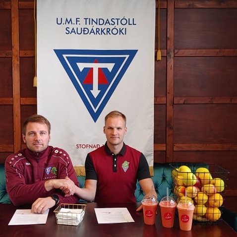 Svavar Atli og Baldur Þór við undirskrift samnings á Lemon.