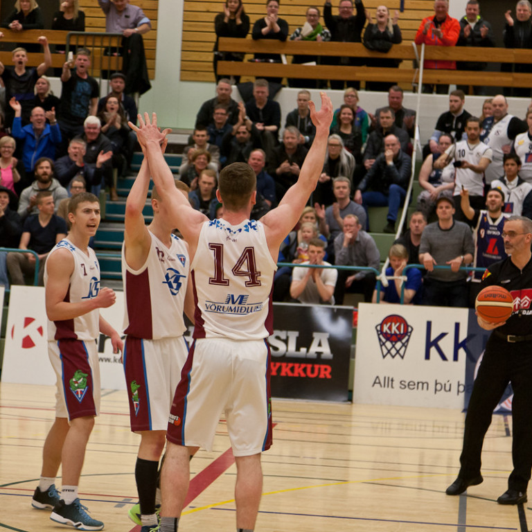 Pétur tryggði sigurinn sjö sekúndum fyrir leikslok